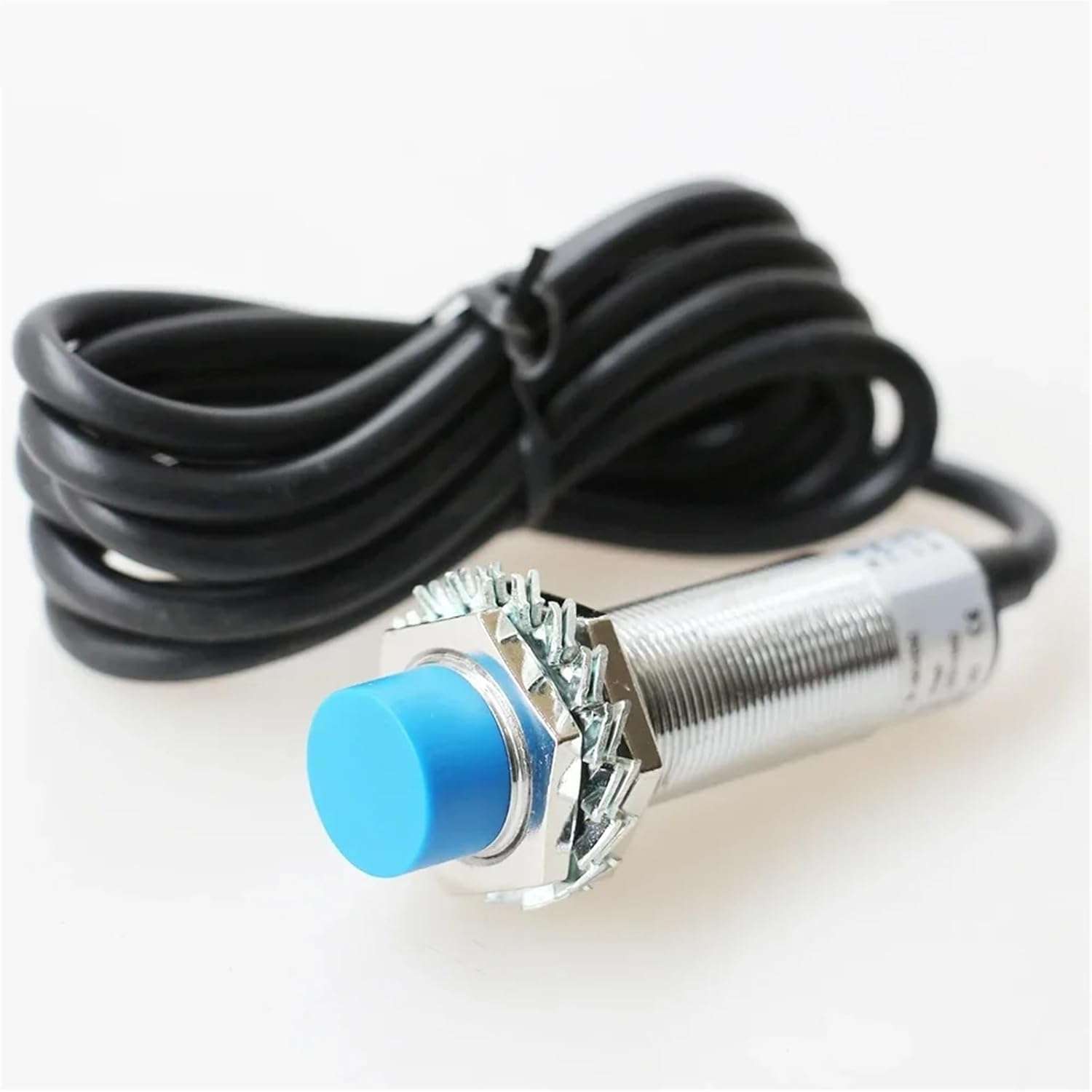 LM18 Analog inductive Proximity Sensor – KSH 700 at CLOUD SENSORS Mombasa – Quality electronics in Kenya